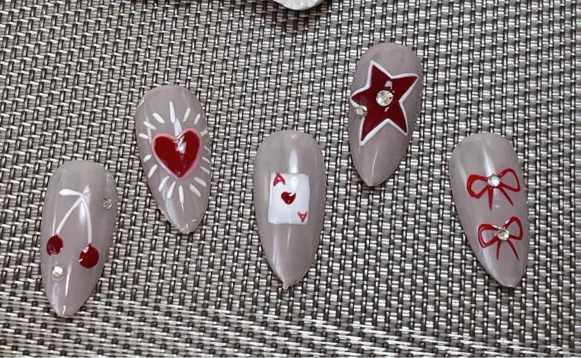 ネイル ハート リボン バレンタイン B·U Nail大宮 長さだし専門店のネイルデザイン
