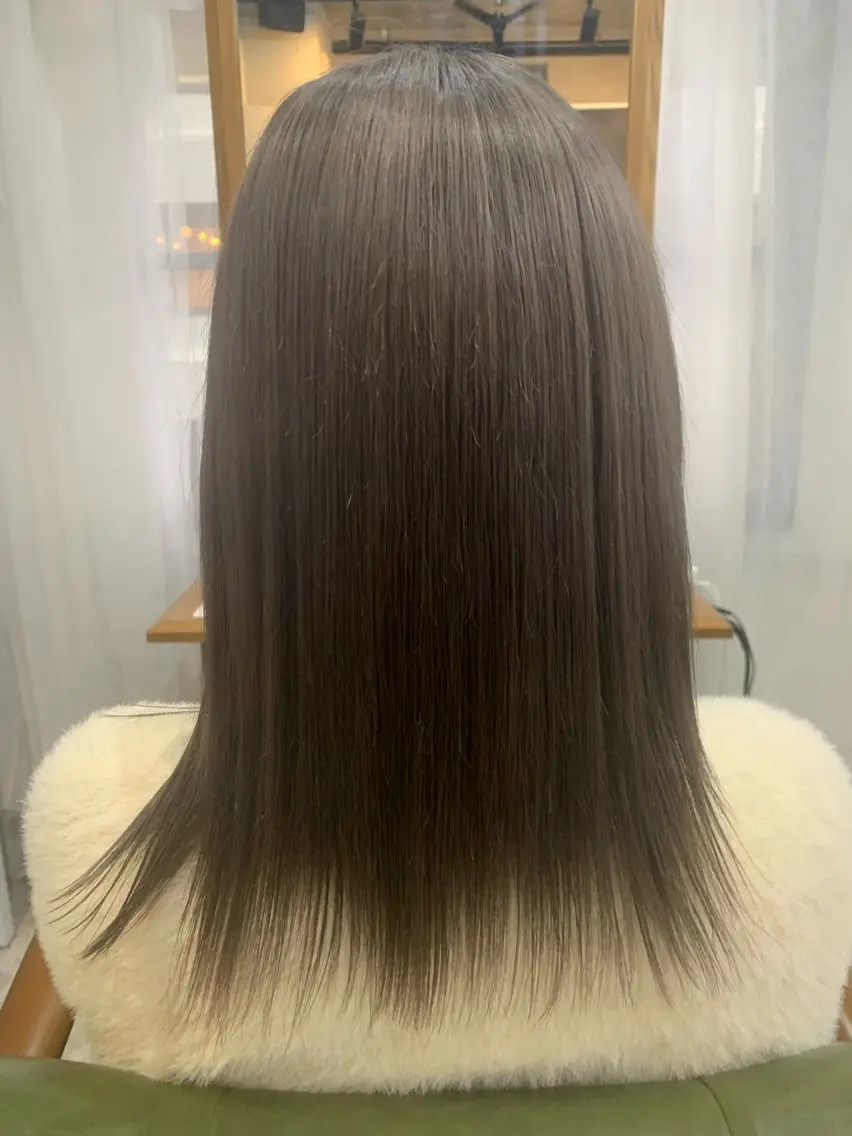 ミディアム カラー LOARK HAIR 市川笑瑠のヘアスタイル