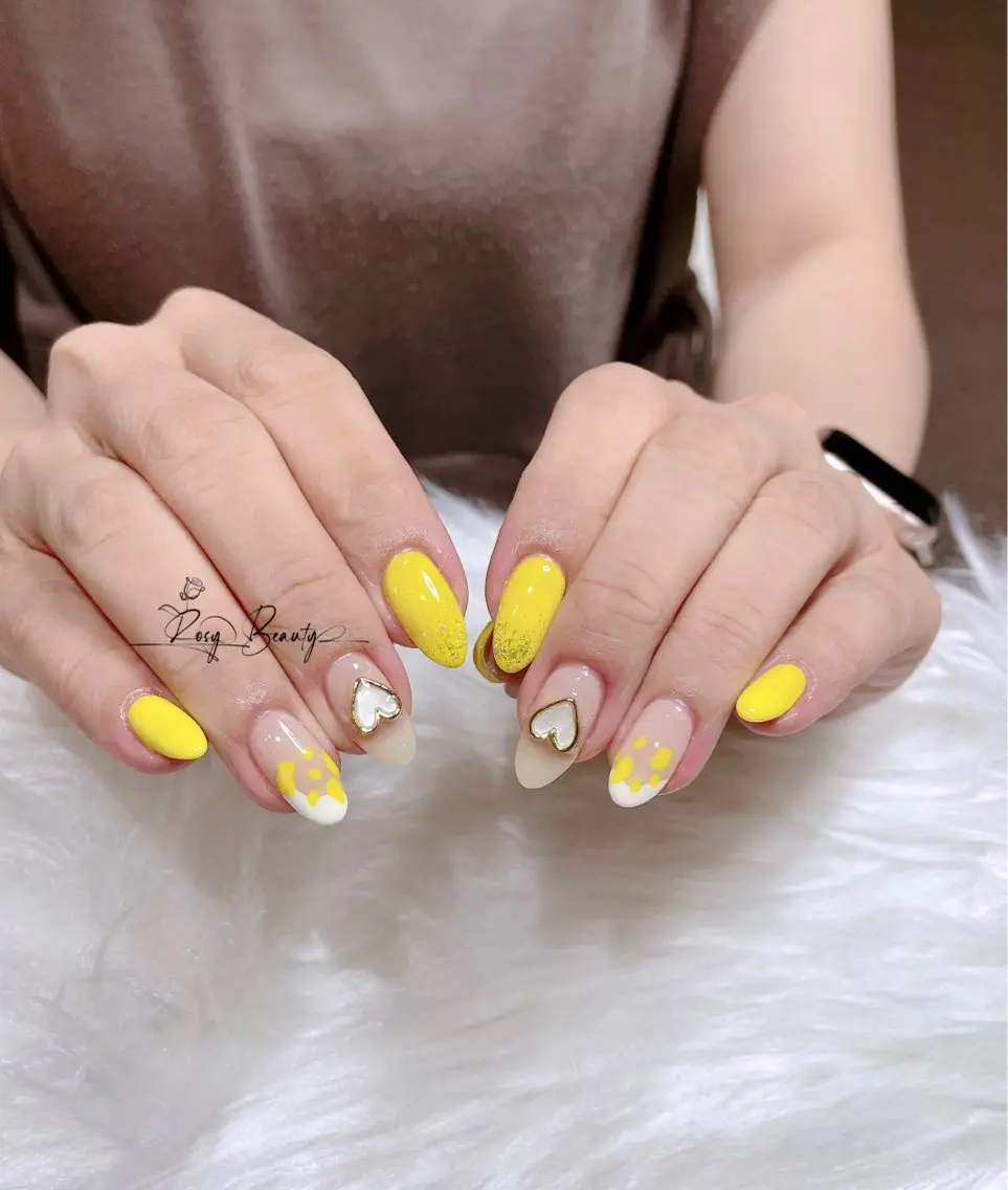 ネイル ハンドネイル RosyBeauty Salonのネイルデザイン
