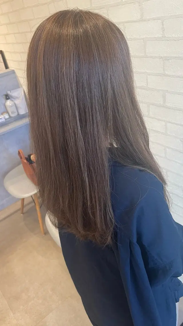 セミロング カラー ヘアカラー え りのヘアスタイル