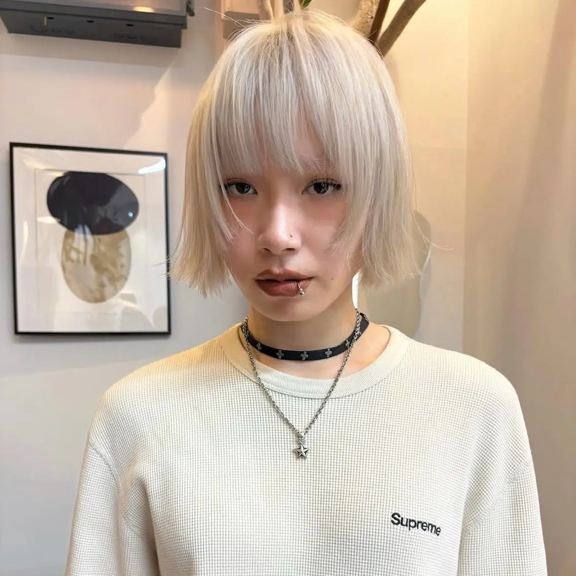 ミディアム sity 紅愛のヘアスタイル