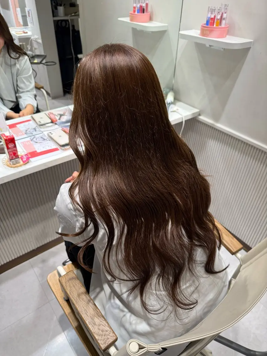 ロング カラー ブラウンカラー オリーブブラウン ヘアカラー トリートメント 暖色カラー/艶髪/ 韓国/ひなのヘアスタイル