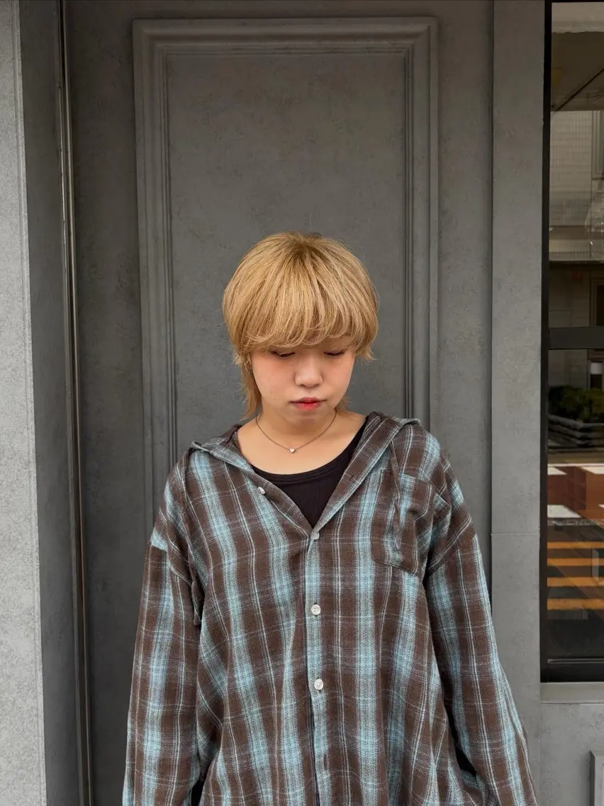 ショート カラー 高木 花のヘアスタイル