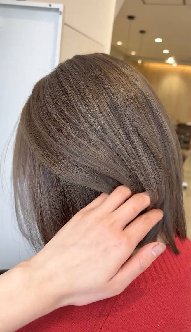 カラー 透明感カラー ハイライトカラー 深田 綾香のヘアスタイル