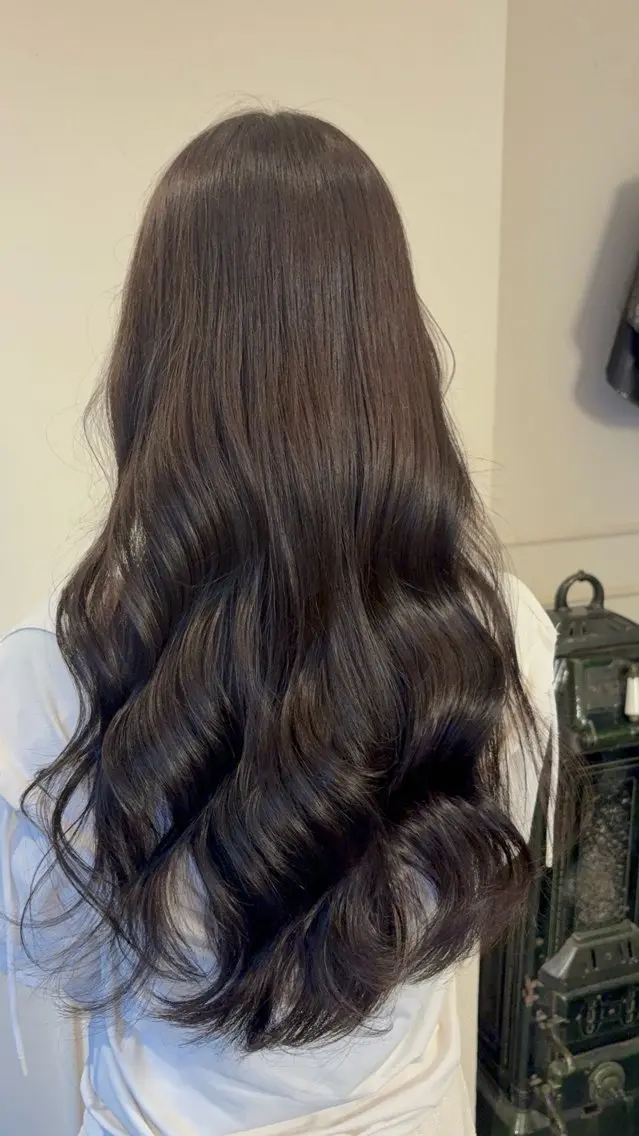 ロング カラー ヘアカラー トリートメント Konomura Neneのヘアスタイル