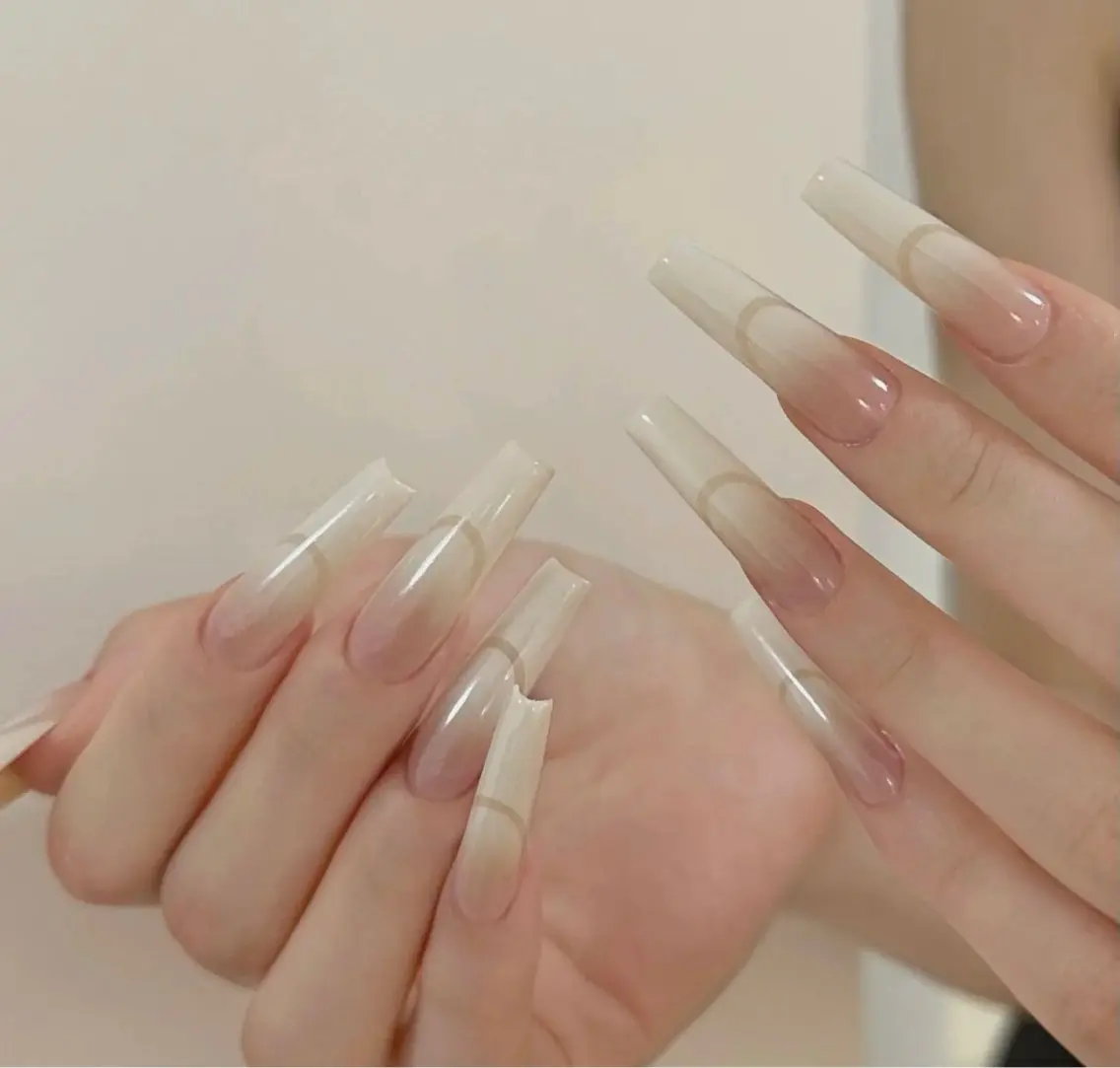 ネイル オーロラネイル フラワーネイル フットネイル フレンチネイル ジェルネイル ハンドネイル BabyYouMi nailのネイルデザイン