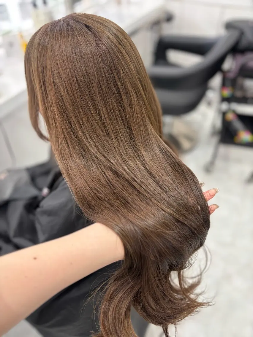 ロング ヘアカラー トリートメント ヘアセット ベージュブラウン /レイヤー /まなかのヘアスタイル