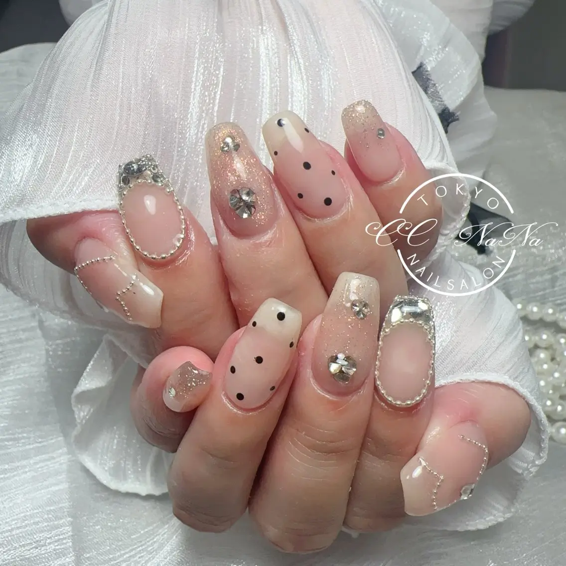 ネイル アートネイル 持ち込み 夏ネイル ブライダルネイル ハンドネイル 💎CC・NaNa 韓国風ネイル🌙Cのネイルデザイン