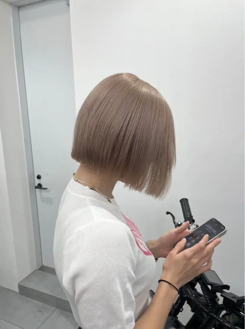 ショート 切りっぱなしボブ ボブ miyuu/ボブ /透明感カラー🥣のヘアスタイル