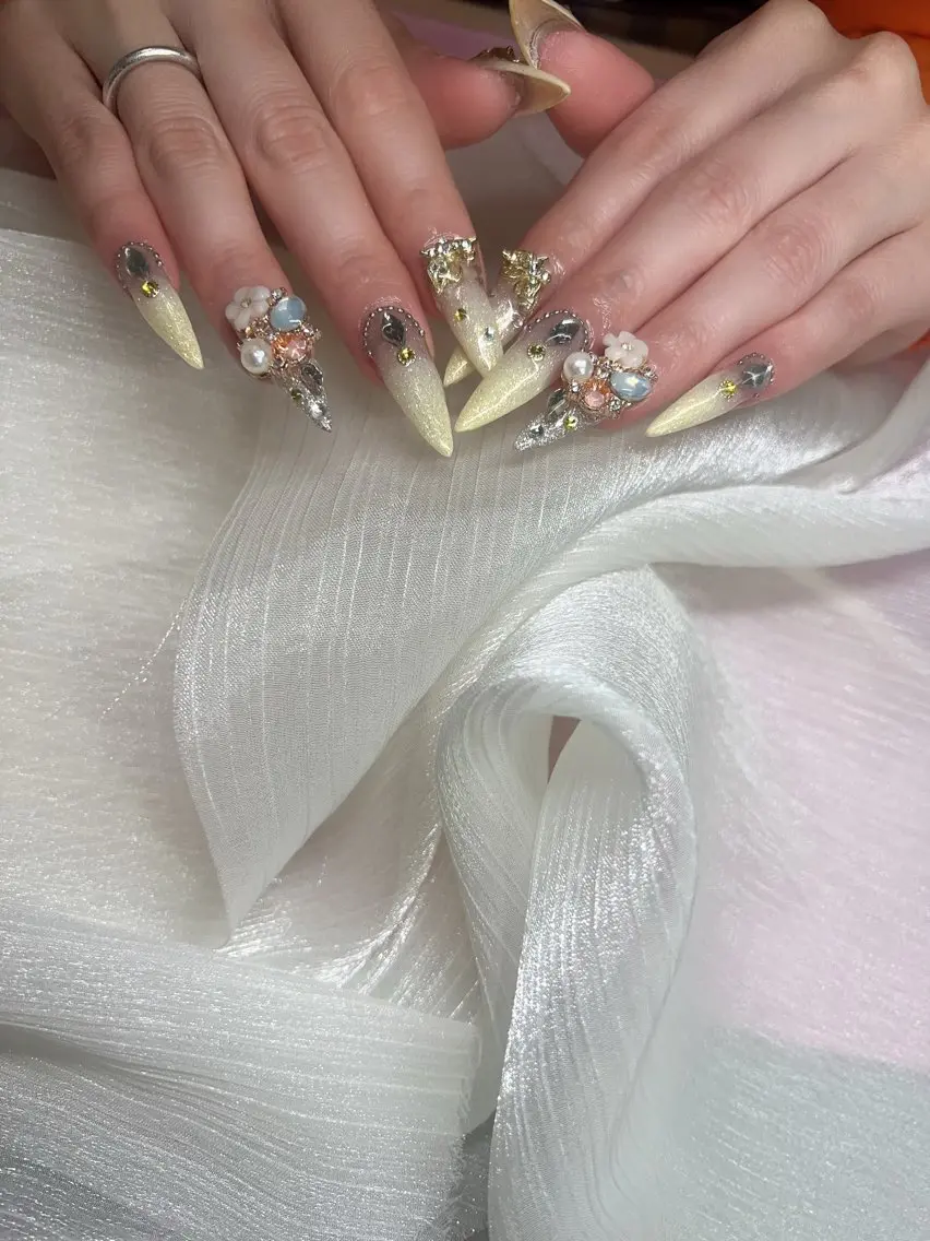 ネイル nailstudio ′ecoleのネイルデザイン
