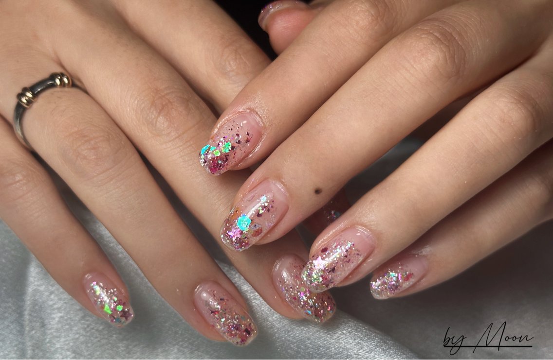 ネイル Moon Nailsのネイルデザイン