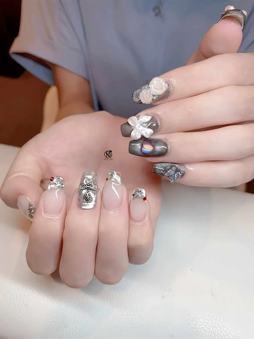 カラー RUBY NAIL SPAのネイルデザイン