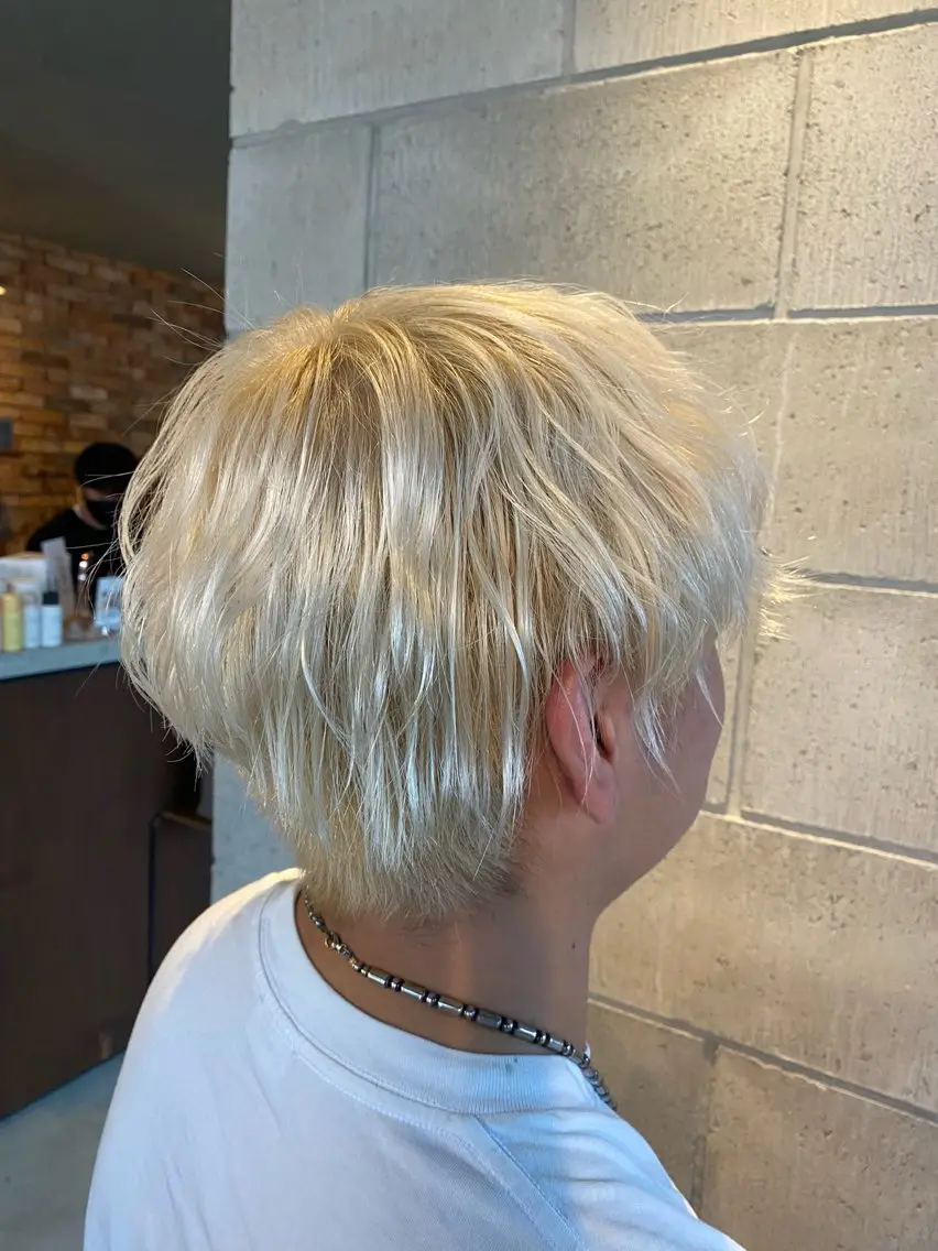 ショート 艶髪・透明感カラー・ 韓国ヘア・Yuriのヘアスタイル