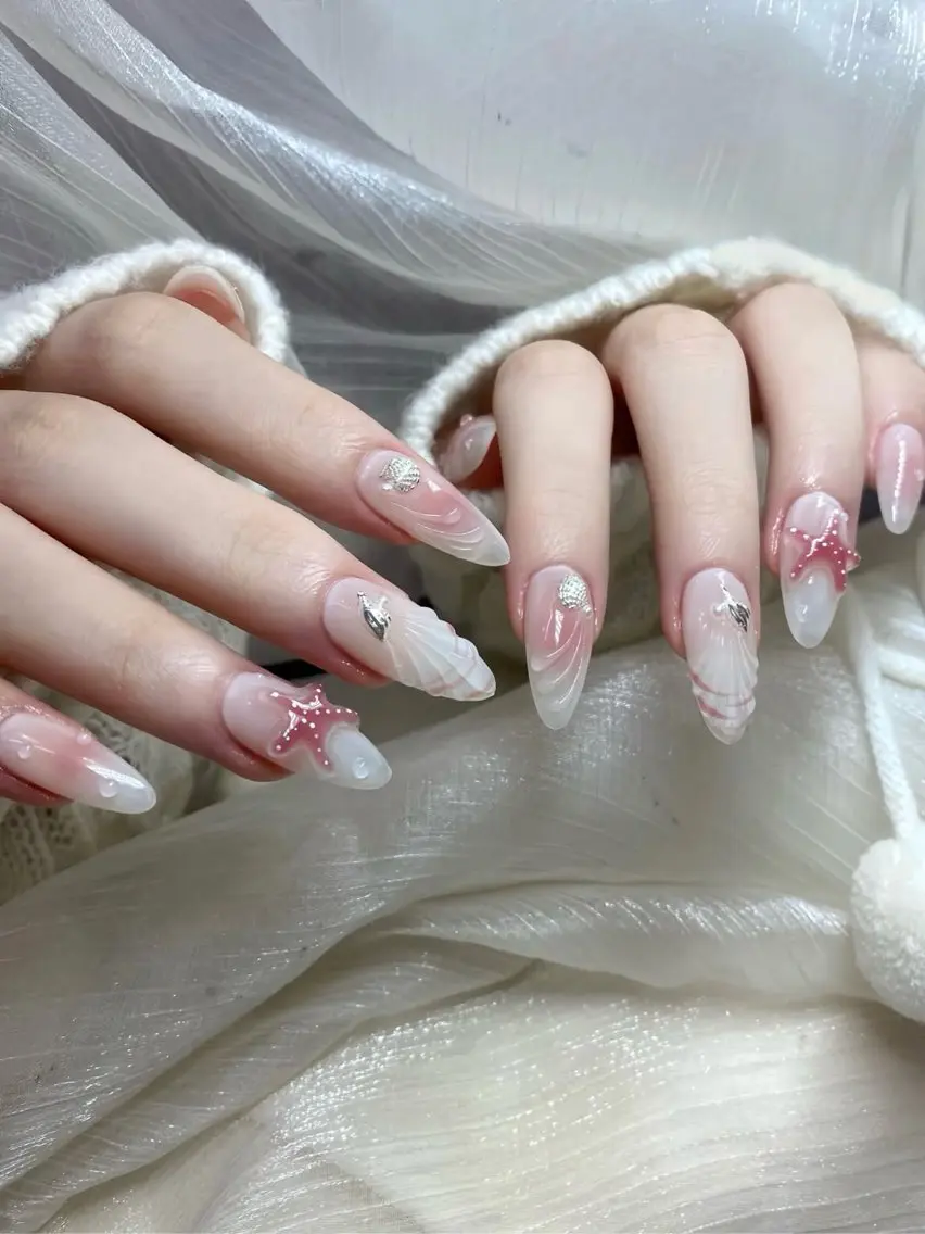 ネイル アートネイル オーロラネイル ブルー チークネイル フットネイル ハンドネイル NAILS168 新大久保店のネイルデザイン