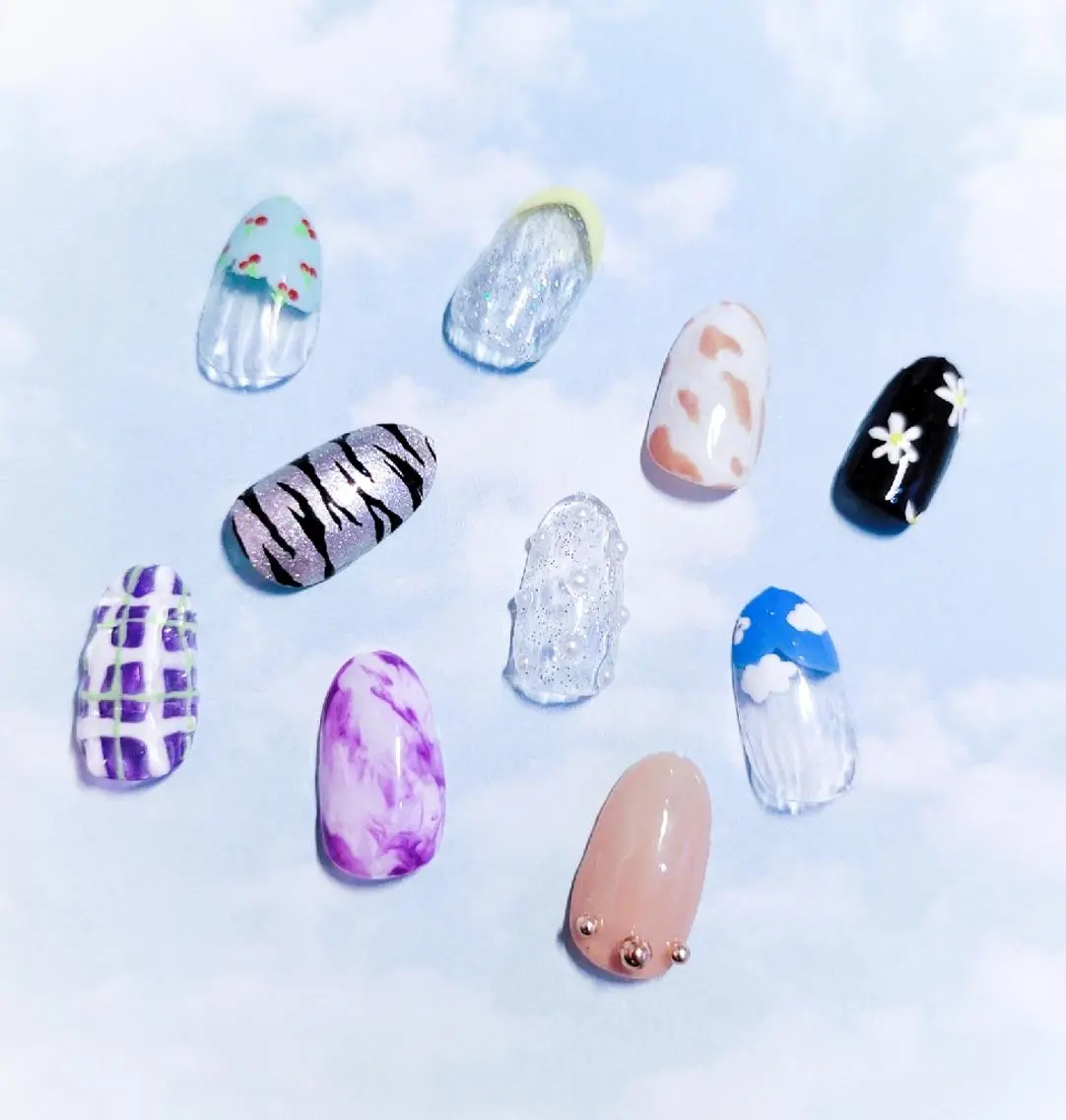 ネイル アートネイル ワンカラーネイル 💜bora .のネイルデザイン