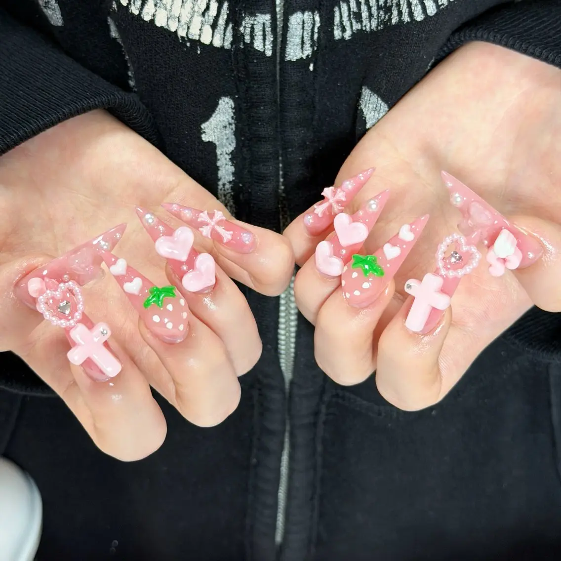 ネイル オーロラネイル ボルドー ブラウン 氷ネイル・うるうるネイル キラキラネイル ハンドネイル Julli NailStudioのネイルデザイン