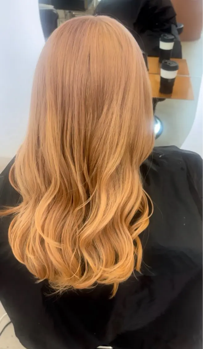 ロング カラー ベージュカラー ダブルカラー ミルクティーベージュ ヘアカラー 髪質改善/水素カラー /梅田茶屋町/ほのかのヘアスタイル
