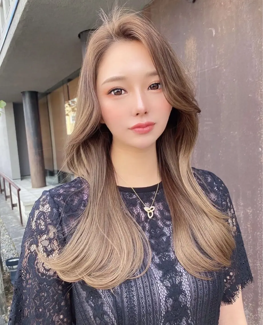 カラー ❤️ブリーチなし💚 ダブルカラー平野実花のヘアスタイル