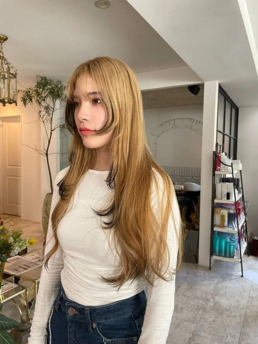 ロング ロング 望月 芽依のヘアスタイル
