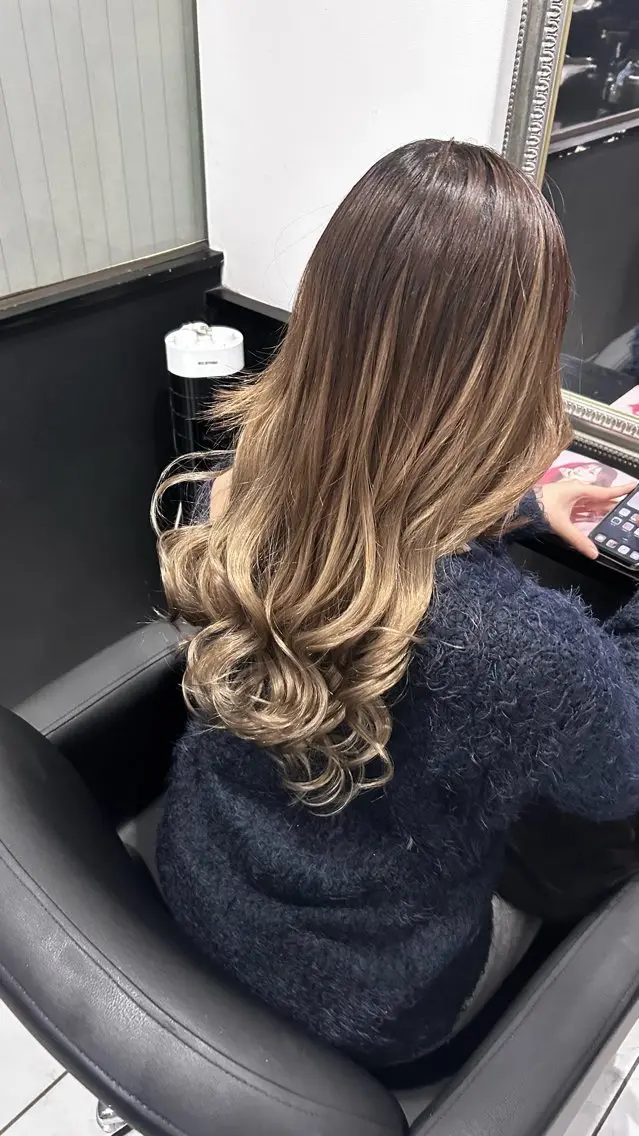 ロング プルエクステ エクステ 長田 麻友子のヘアスタイル