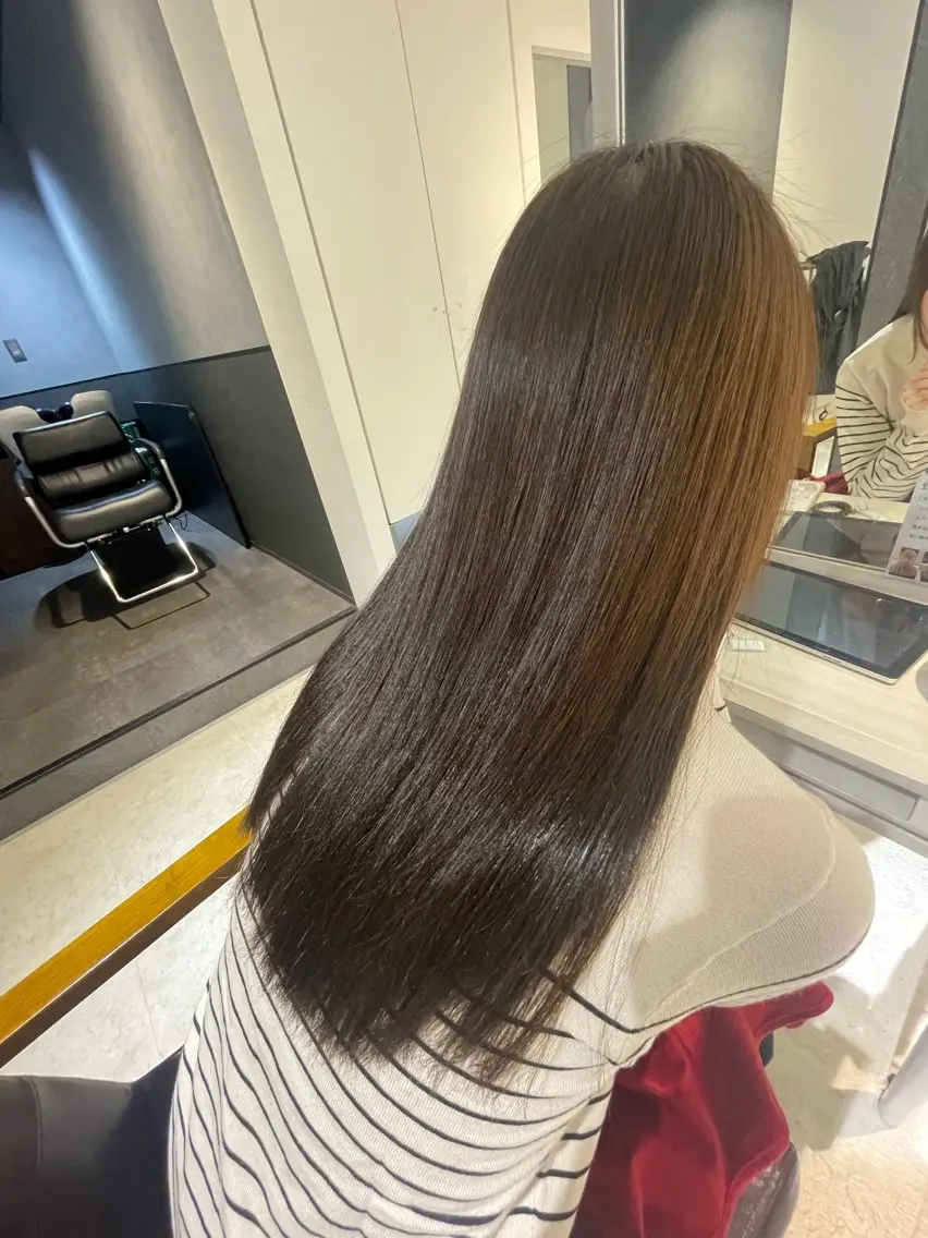 ロング カット ヘアカラー トリートメント le. pidorgeのヘアスタイル