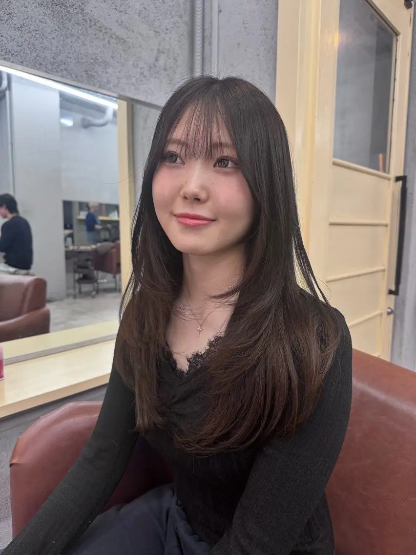 期間限定¥5,000✨《U-25限定》✂️オリーブカラー、レイヤーカット希望、ロングの方のみのご案内となりますの写真