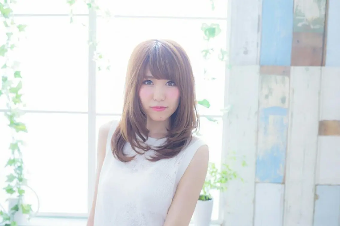 ミディアム セミロング カラー パーマ ストレートパーマ Memoriese 表参道のヘアスタイル