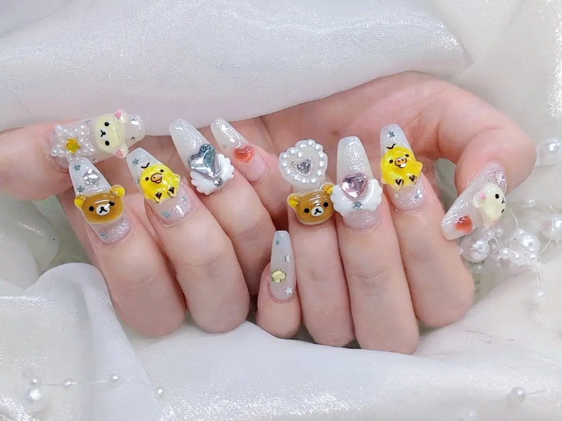 ネイル 長さ出し ジェルネイル キラキラネイル ラメ(グリッター) ニュアンスネイル Chouette Nailのネイルデザイン