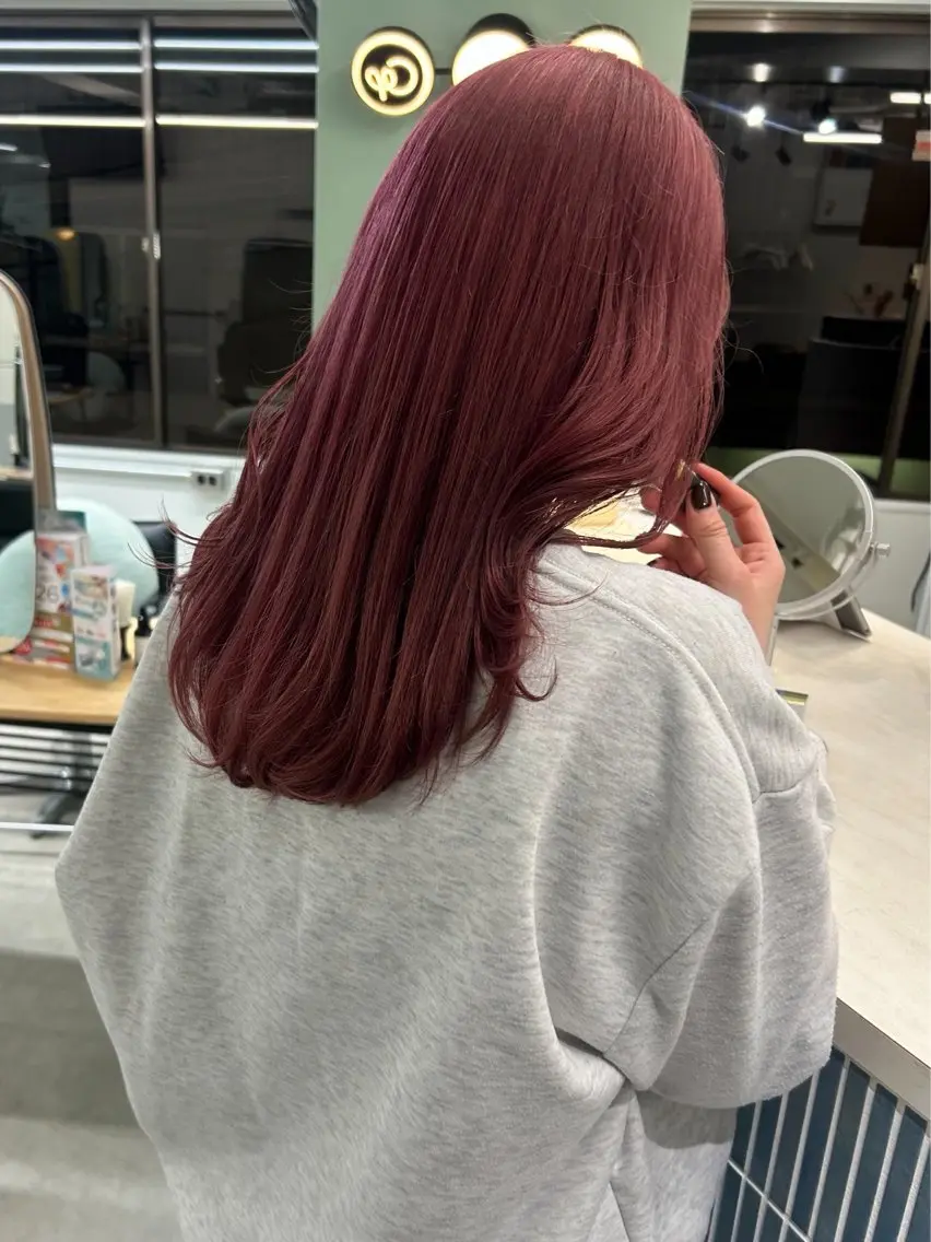 ロング カラー 山本 沙来のヘアスタイル
