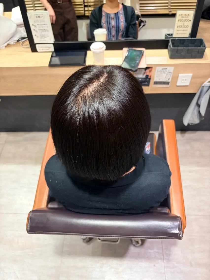 カラー ヘアカラー 茂呂 俊吾のヘアスタイル