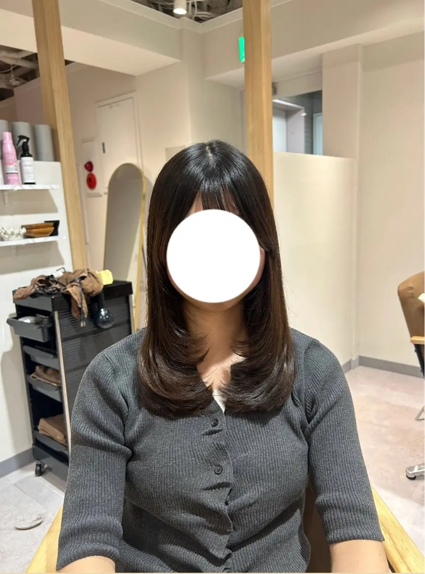 ロング レイヤーカット 新井 心菜のヘアスタイル