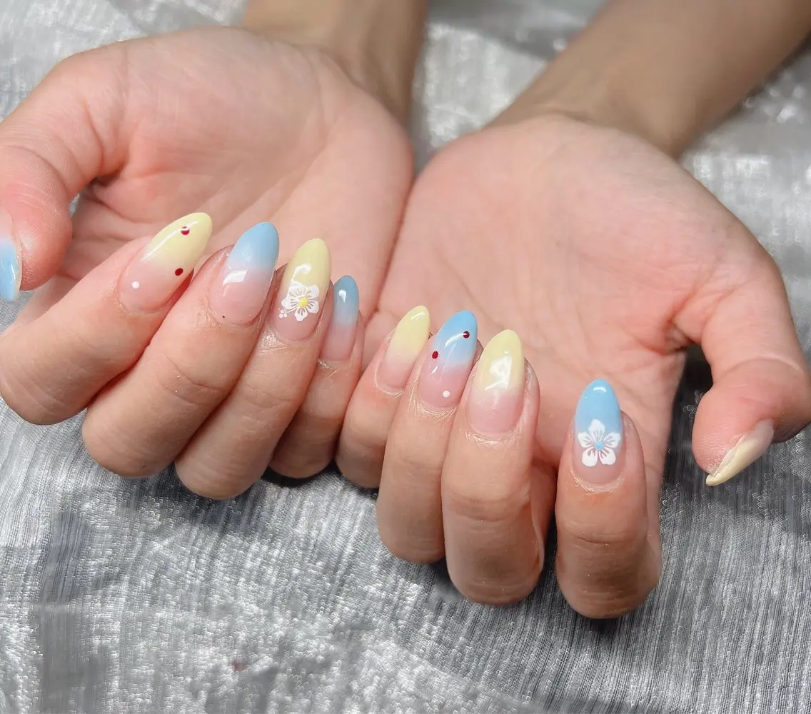 ネイル ハンドネイル Lee Nailsのネイルデザイン