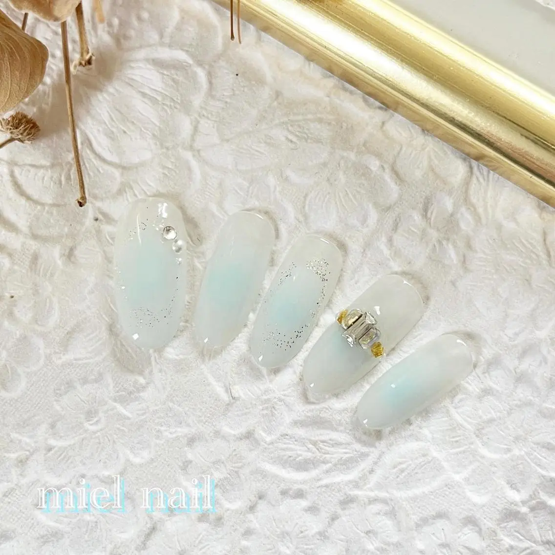 ネイル チークネイル キラキラネイル パステルネイル ストーンネイル 夏ネイル miel nailのネイルデザイン