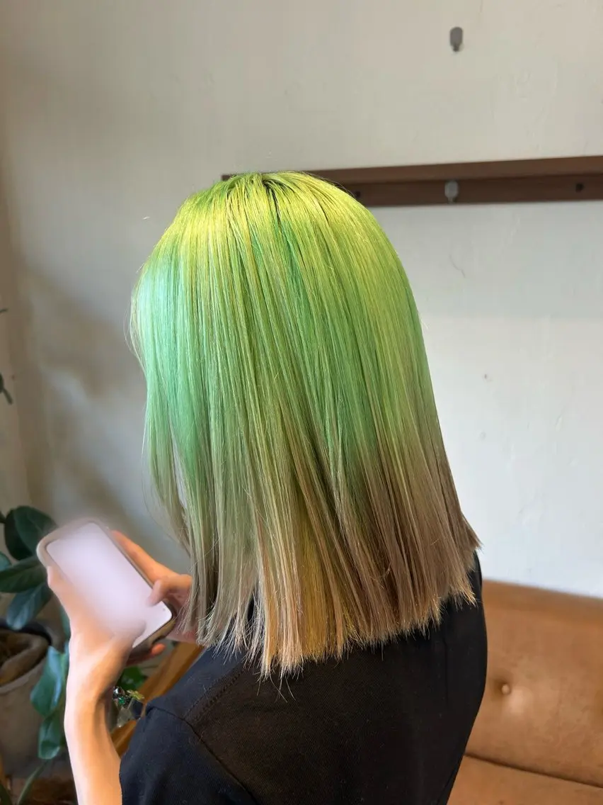 ミディアム カラー ブリーチ ヘアカラー 杉原 萌々香のヘアスタイル
