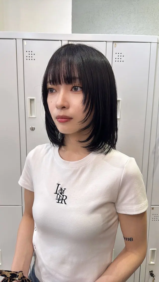 ミディアム カラー アッシュ アッシュブラウン ベージュカラー 黒髪 ブリーチ カット ヘアカラー トリートメント 赤み無し柔らかカラー 【梅田】madokaのヘアスタイル