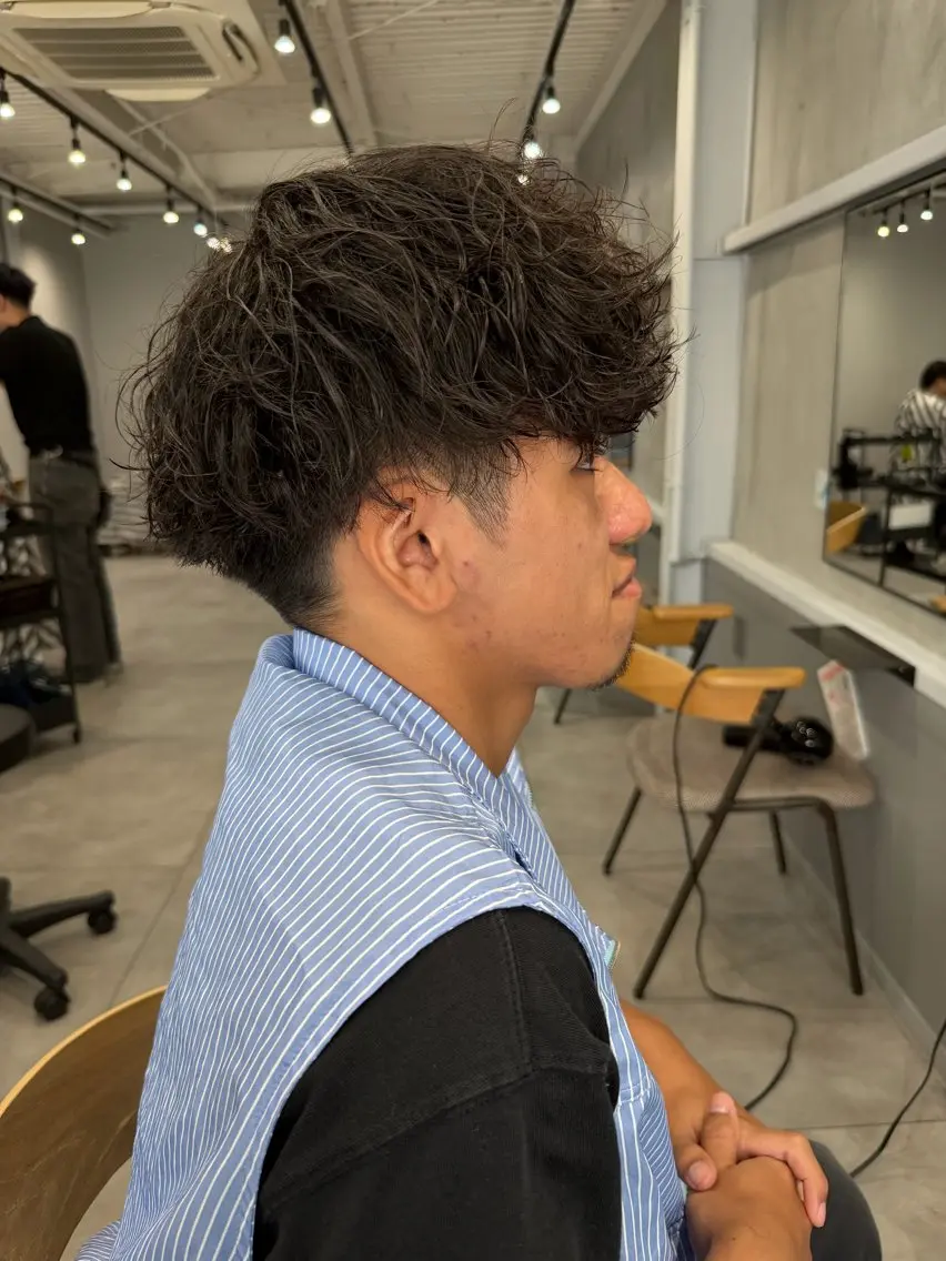 パーマ メンズ メンズパーマ 波巻きパーマ 鈴木 崇之のヘアスタイル