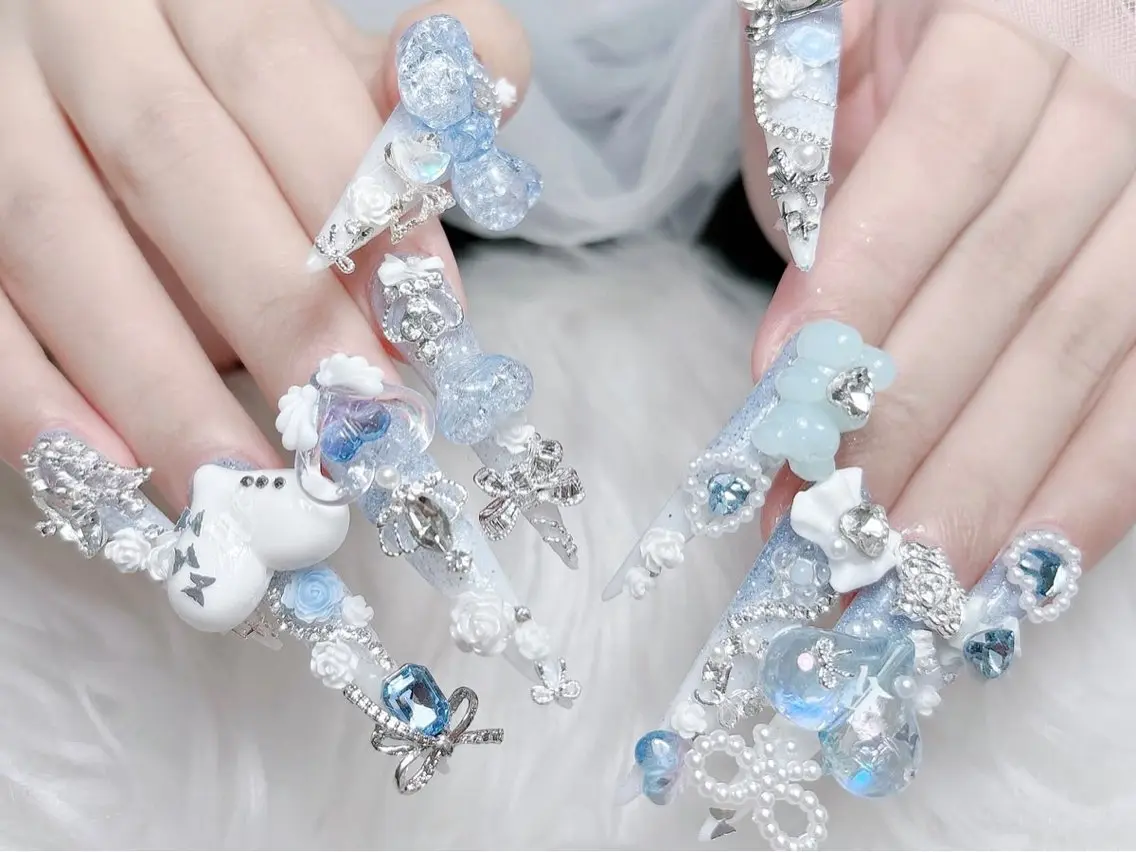ロング ねね🎀 Melia nailのネイルデザイン