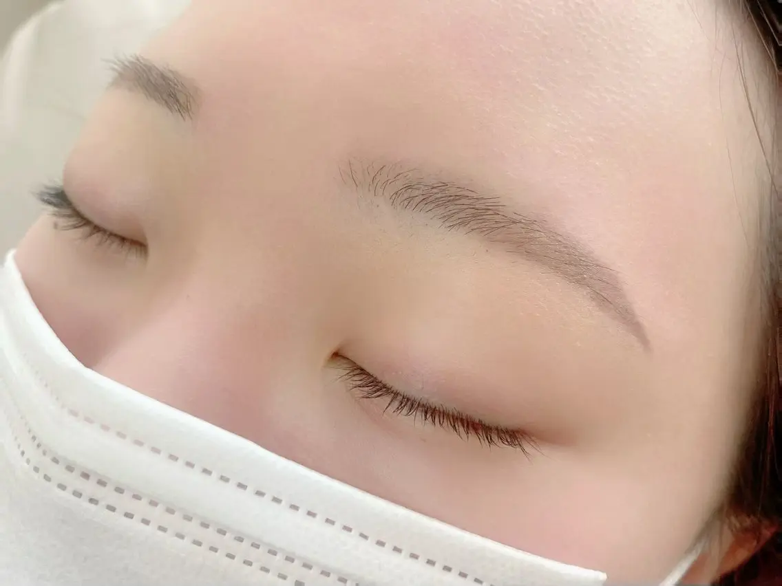 アイブロウ ワックス脱毛 眉カット vif mikuのマツエク・マツパデザイン
