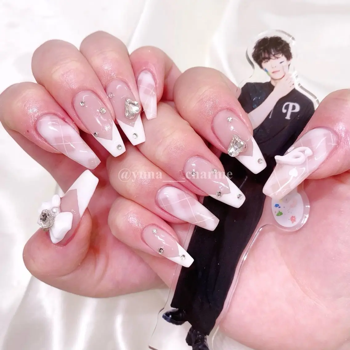 ネイル マグネットネイル ミラーネイル ピンク ネイルチップ 冬ネイル Lee Nailsのネイルデザイン