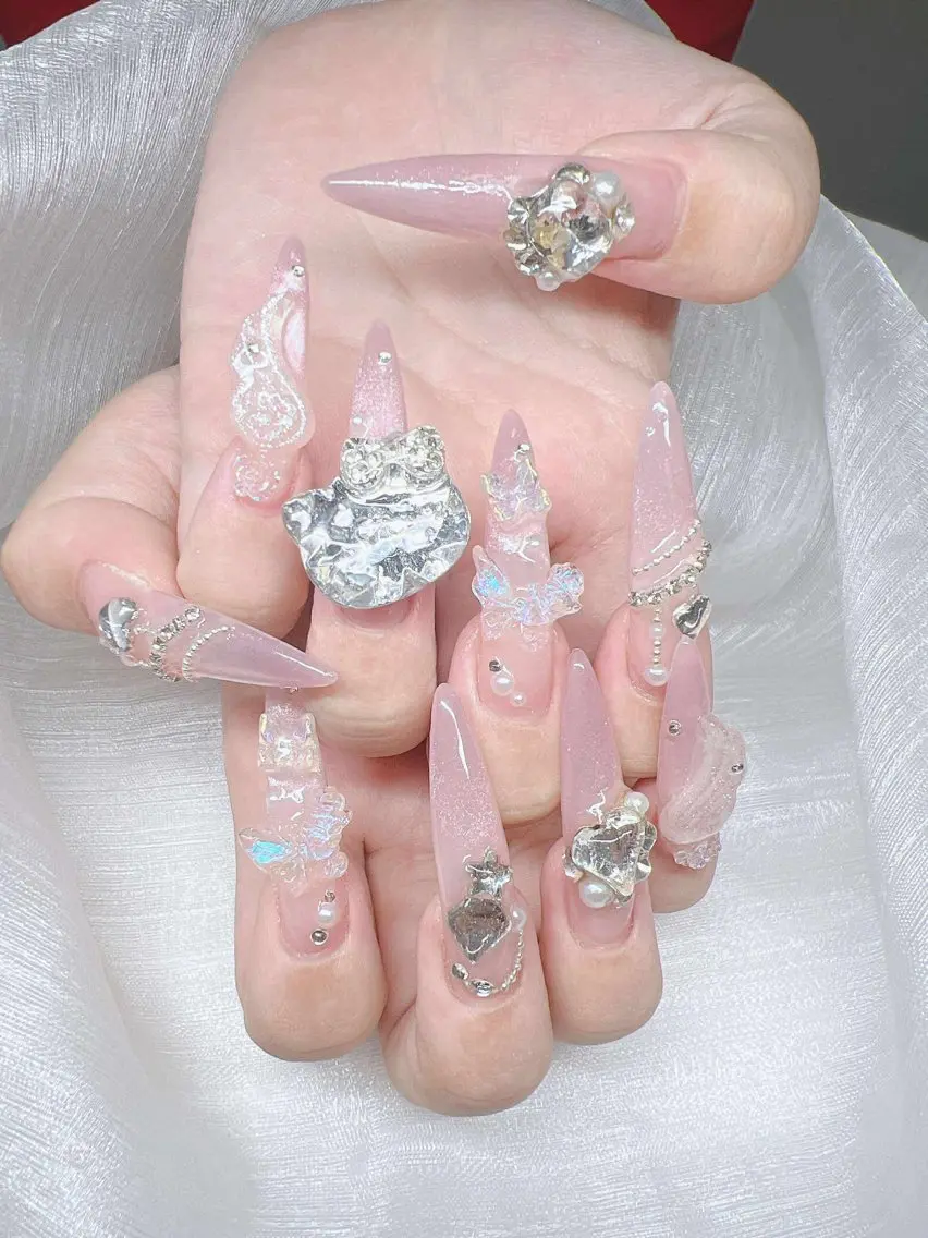 ネイル 長さ出し グラデーション 卒業式 キラキラネイル マグネットネイル ハンドネイル Lee Nailsのネイルデザイン