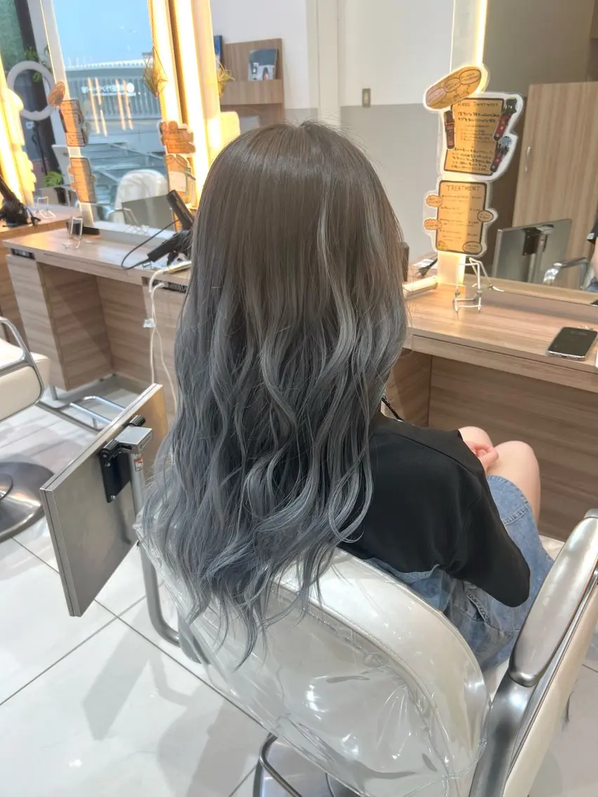 ロング カラー グラデーションカラー カット ヘアカラー トリートメント 💫副店長💫 篠崎 はやとのヘアスタイル
