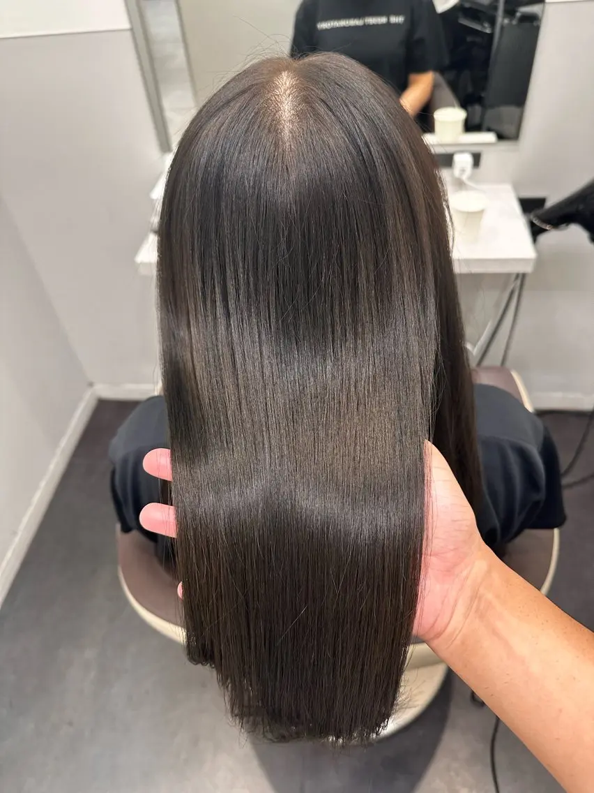 ロング カラー 透明感カラー グレージュ 髪質改善 トリートメント カット ヘアカラー トリートメント 【美髪矯正 /髪質改善】RINのヘアスタイル