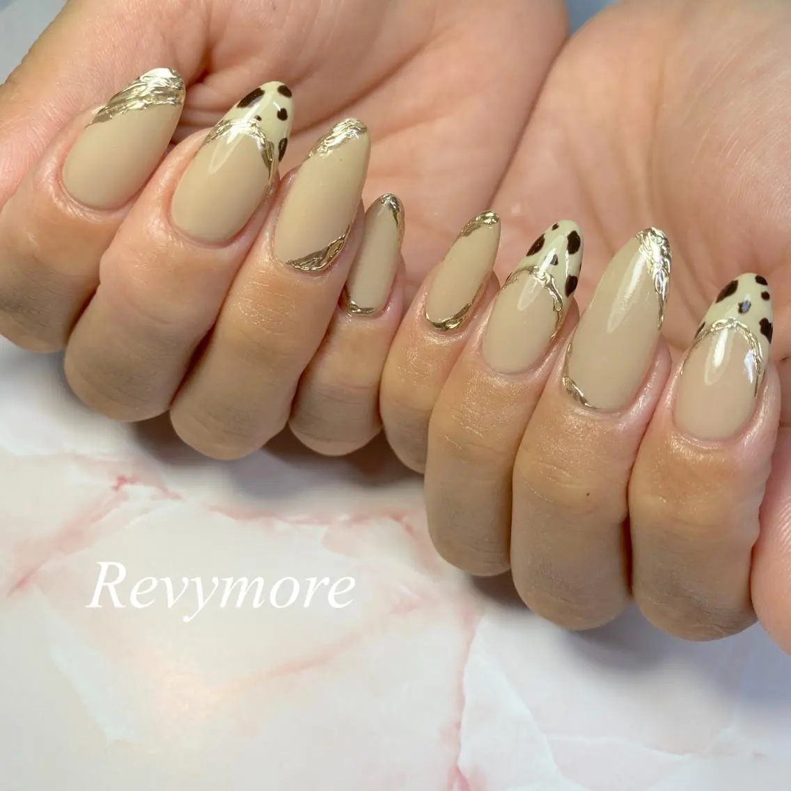 ロング ネイル アニマル柄 アートネイル フレンチネイル ジェルネイル ミラーネイル nail salon Revymoreのネイルデザイン