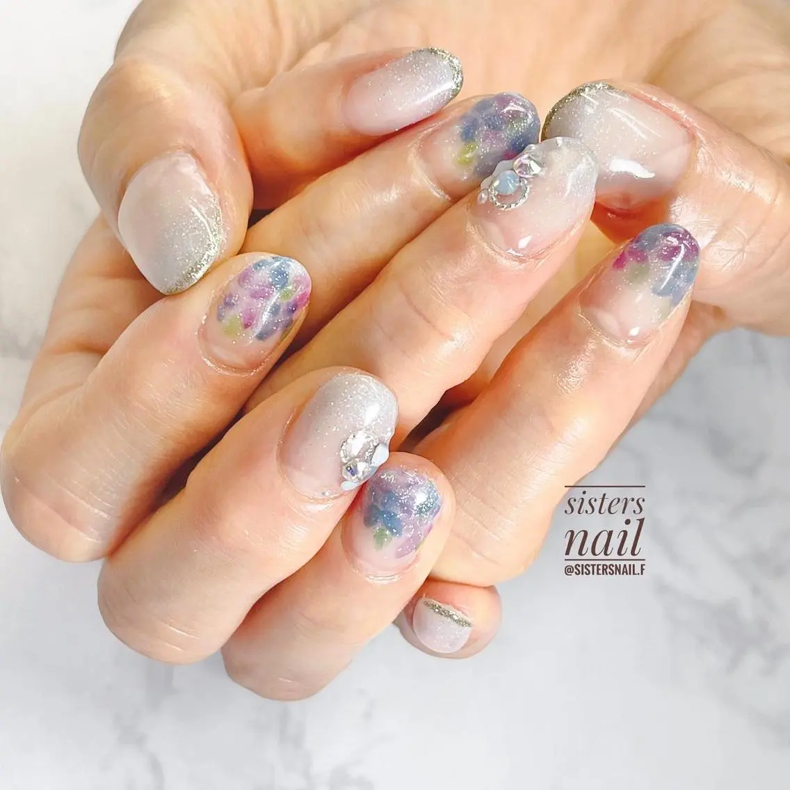 ネイル アートネイル フレンチネイル ジェルネイル キラキラネイル ラメ(グリッター) sisters nail.fのネイルデザイン