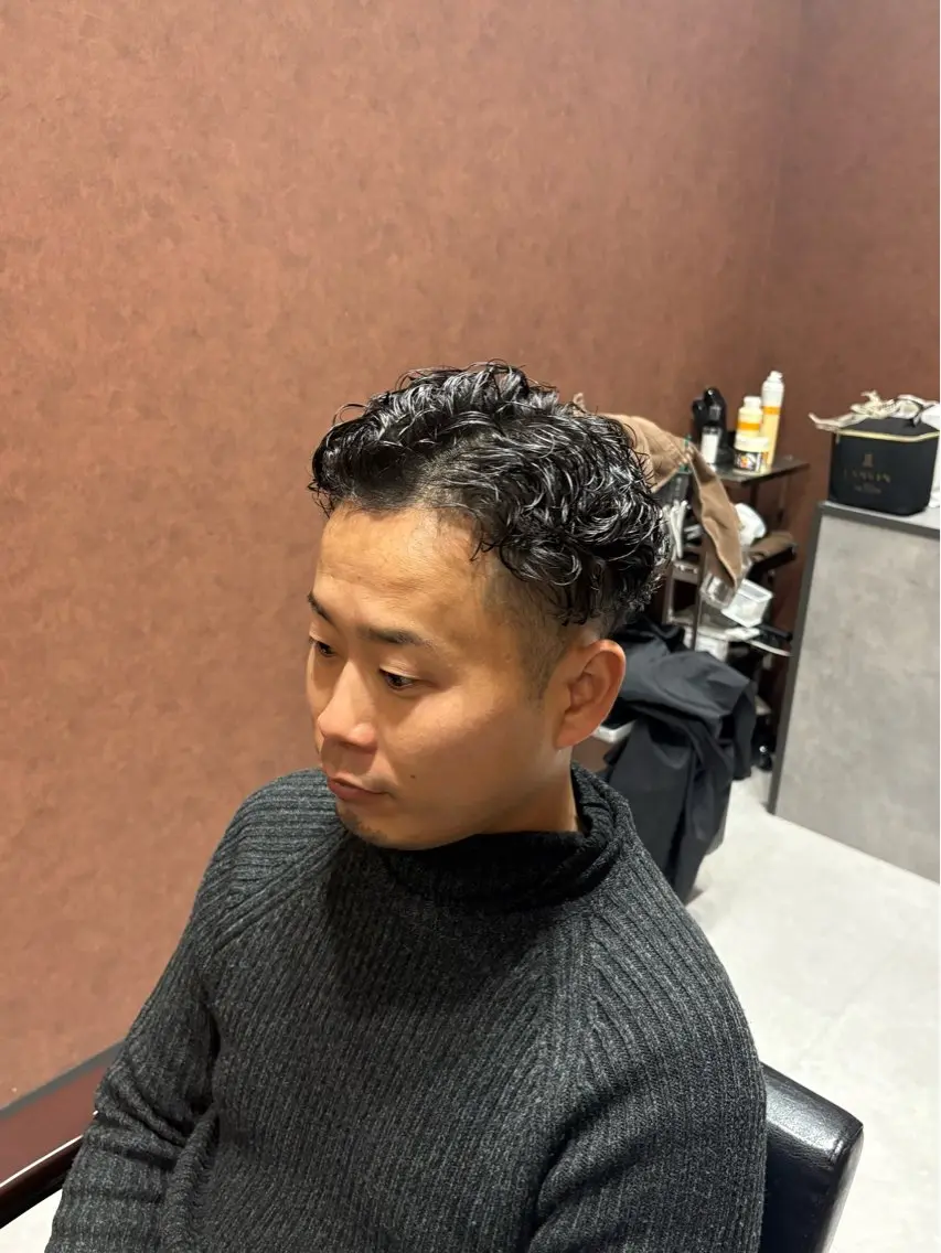パーマ メンズ メンズパーマ カット パーマ トリートメント メンズ特化 / Reiのヘアスタイル