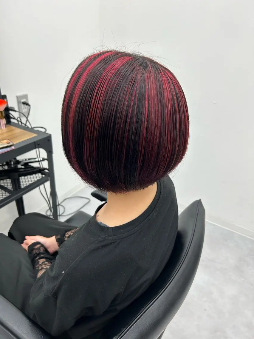 ショート カラー レイヤー ハイトーン 暖色⭐︎KANAKOのヘアスタイル