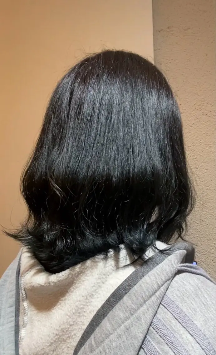 ミディアム カラー 黒髪 ブルーカラー ブルーブラック メンズカットモデル 落合 悠夏✄﻿のヘアスタイル