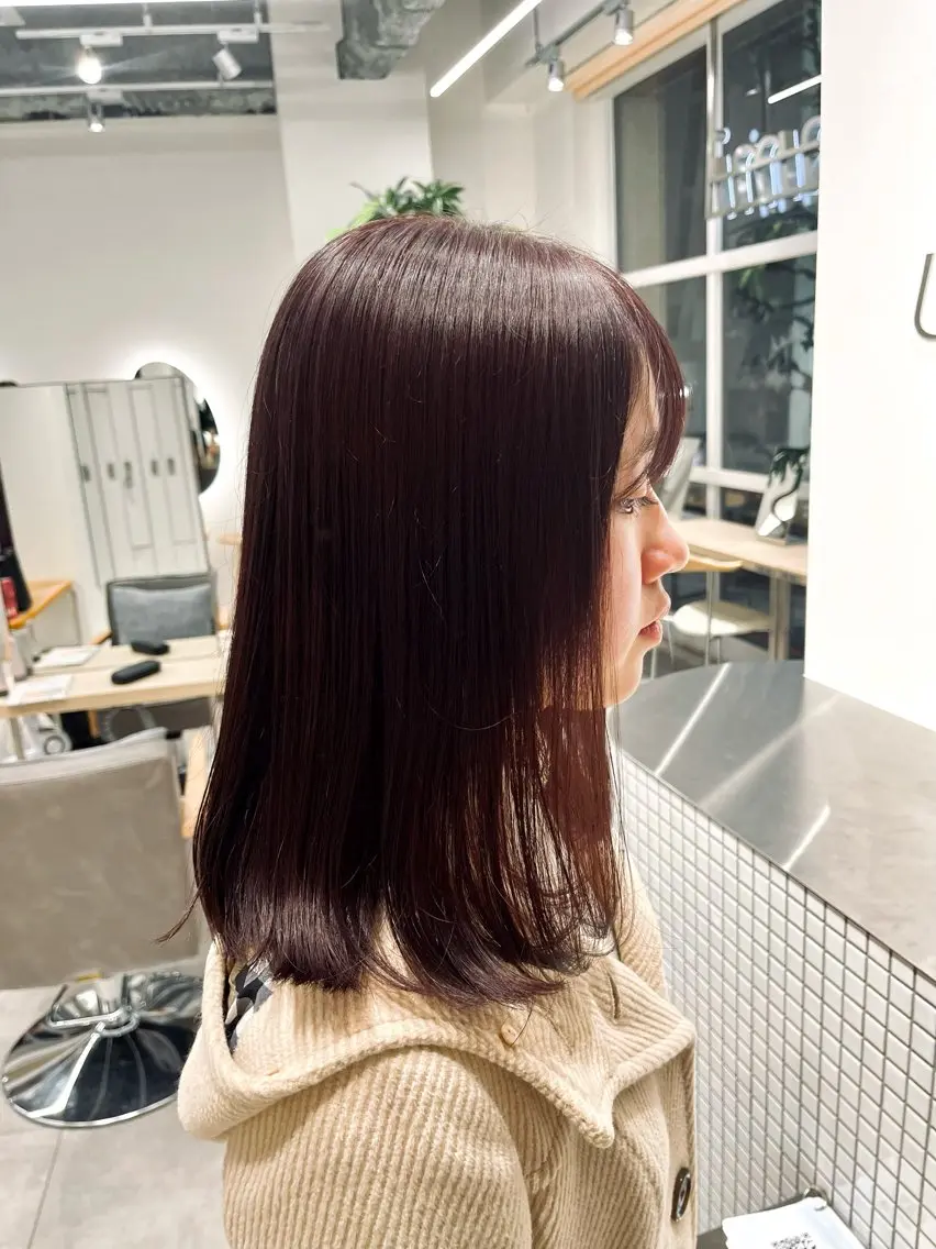 ミディアム 渡邊 百咲のヘアスタイル