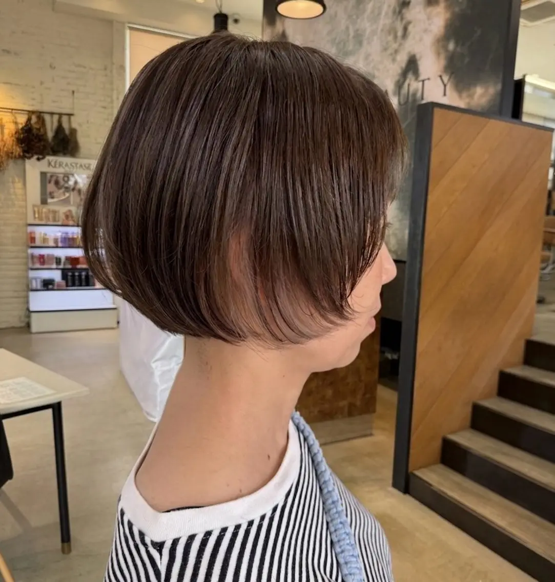 ショート 丸みショート 顔まわりレイヤー レイヤーカット ショートヘア テラダ ユウシン西金沢のヘアスタイル