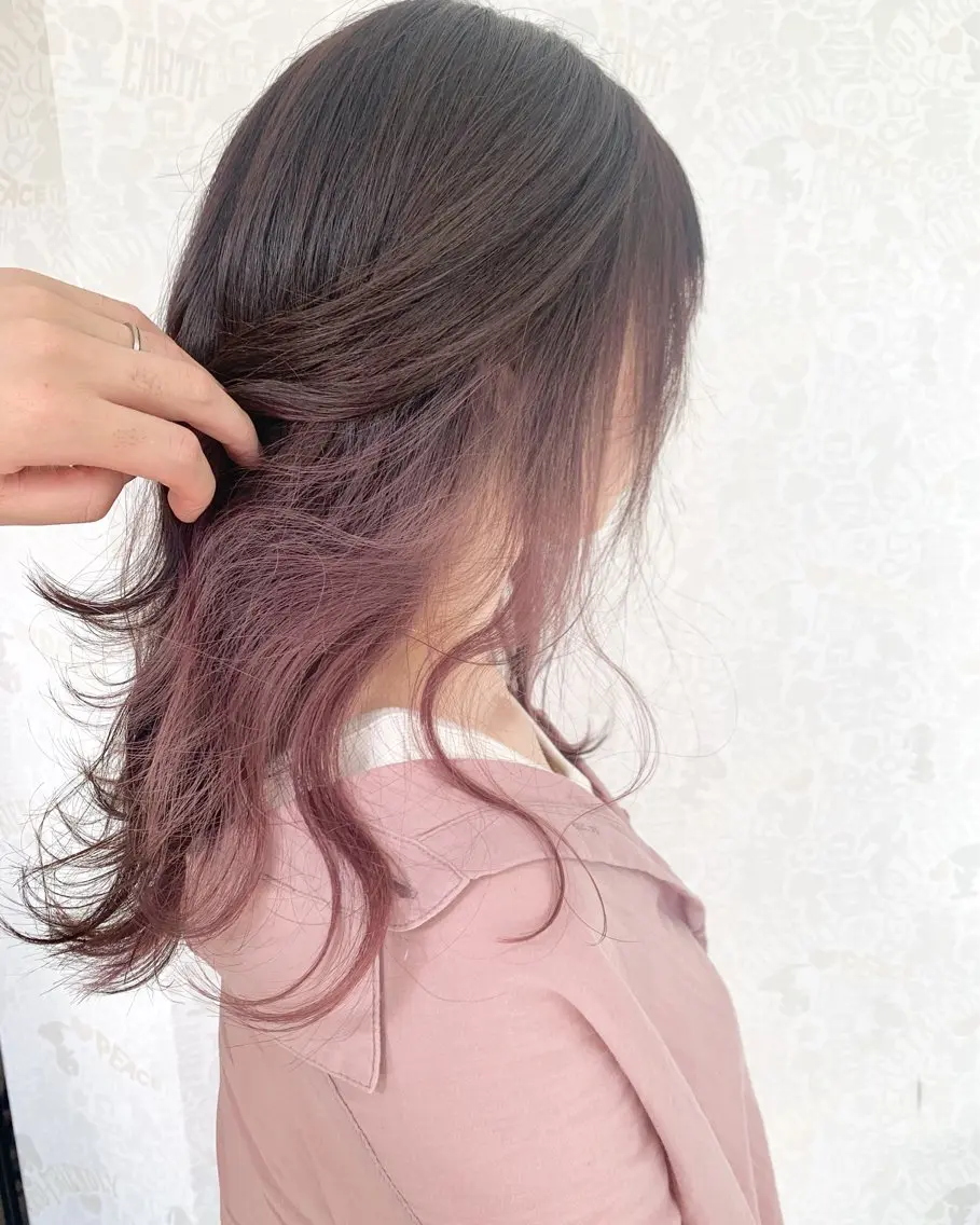 セミロング カラー インナーカラー ラベンダーカラー ラベンダーピンク ピンクカラー ムラヨシ ショータのヘアスタイル
